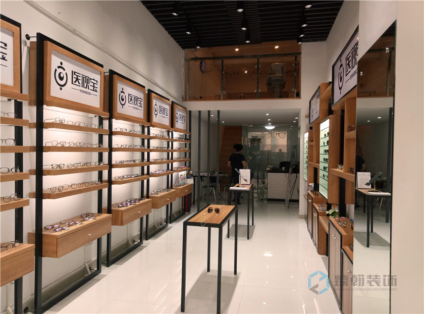 280平醫(yī)視寶眼鏡店裝修實拍圖