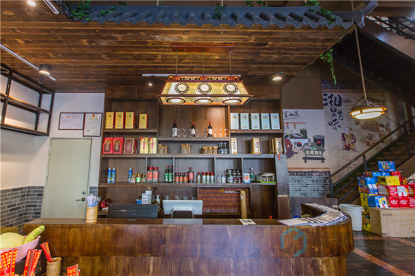 400平山里人家湘菜館裝修設(shè)計(jì)
